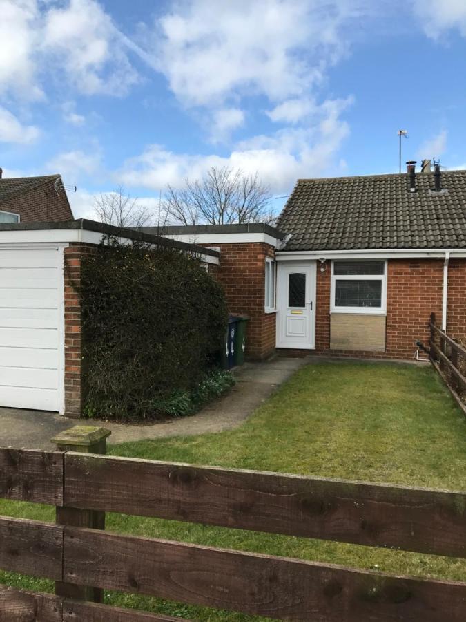 The Bungalow, Lingdale Exterior photo